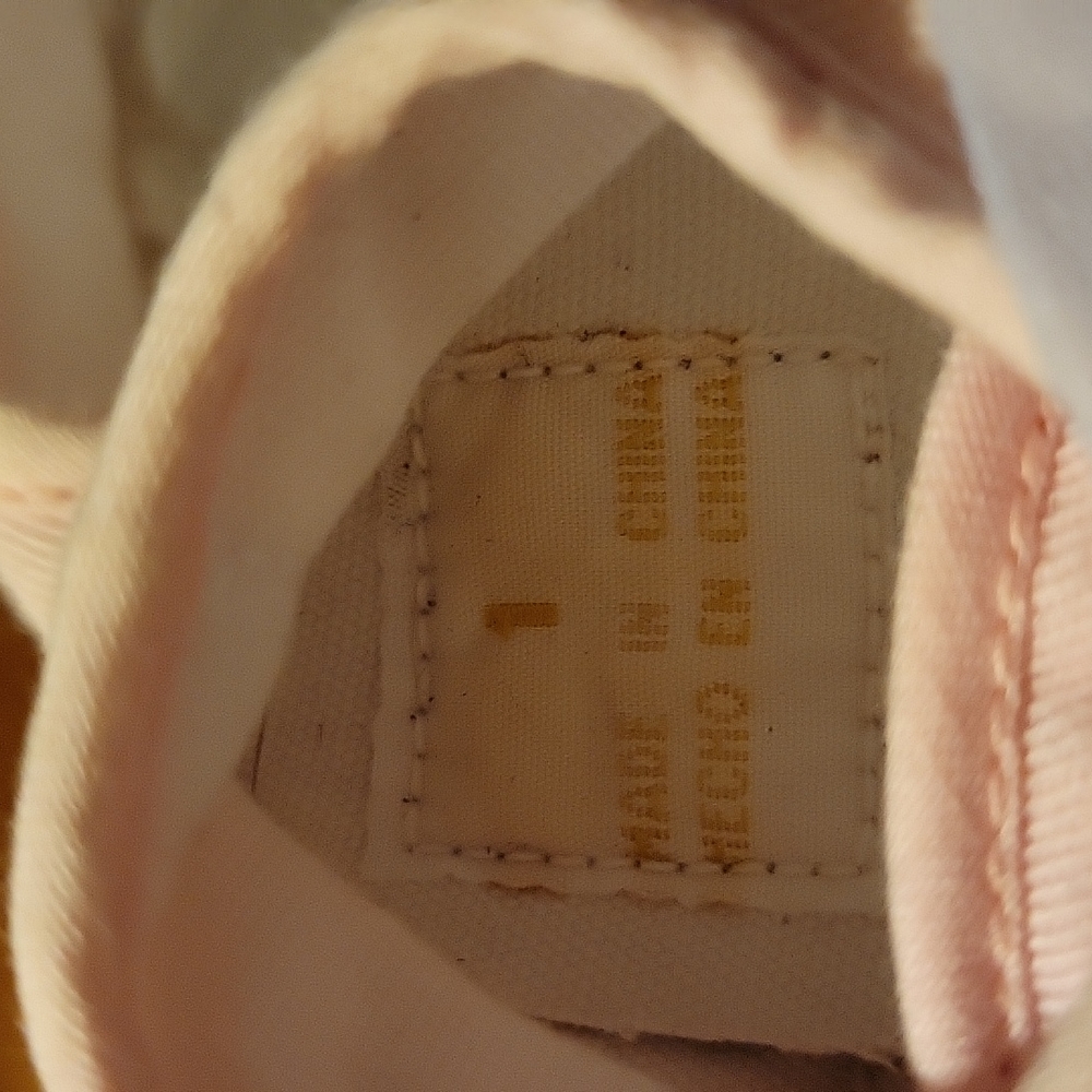 Vtg Infant Baby Pink Booties Shoe's Beads Shear Ribbon Ties - Picture 3 of 4